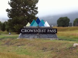 Crowsnest Pass Jaywest Home